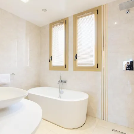 Darxia -cannes Vieux Port *